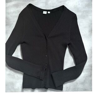 GAP size M Women's Black Ribbed Sweater
